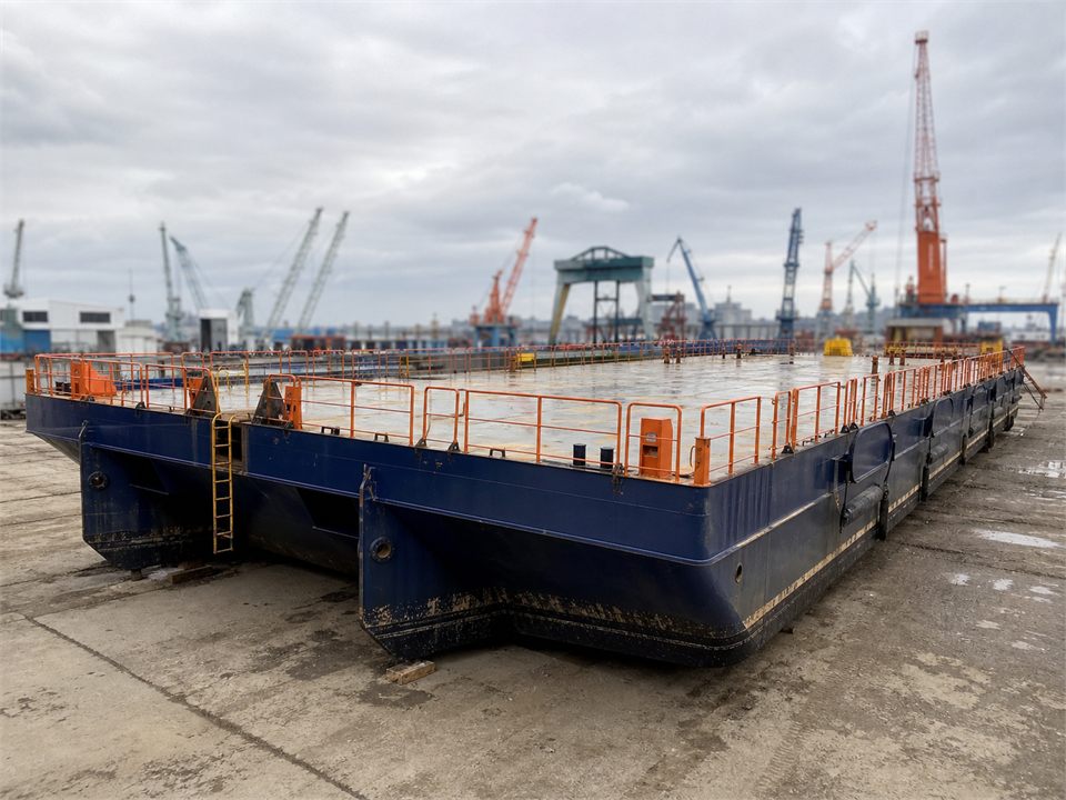 Not stated 605 Tons Barge offshore or marine equipment visualization for MR-OM-0010